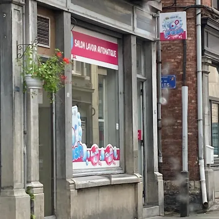 D'avalon 5 アパート